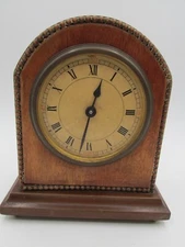 VINTAGE WOODEN DESK SHELF MANTEL CLOCK ROMAN NUMERALS-UNTESTED!