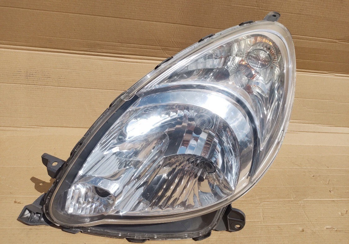 Toyota Yaris Verso Facelift SCHEINWERFER Links HEADLAMP LHD | eBay