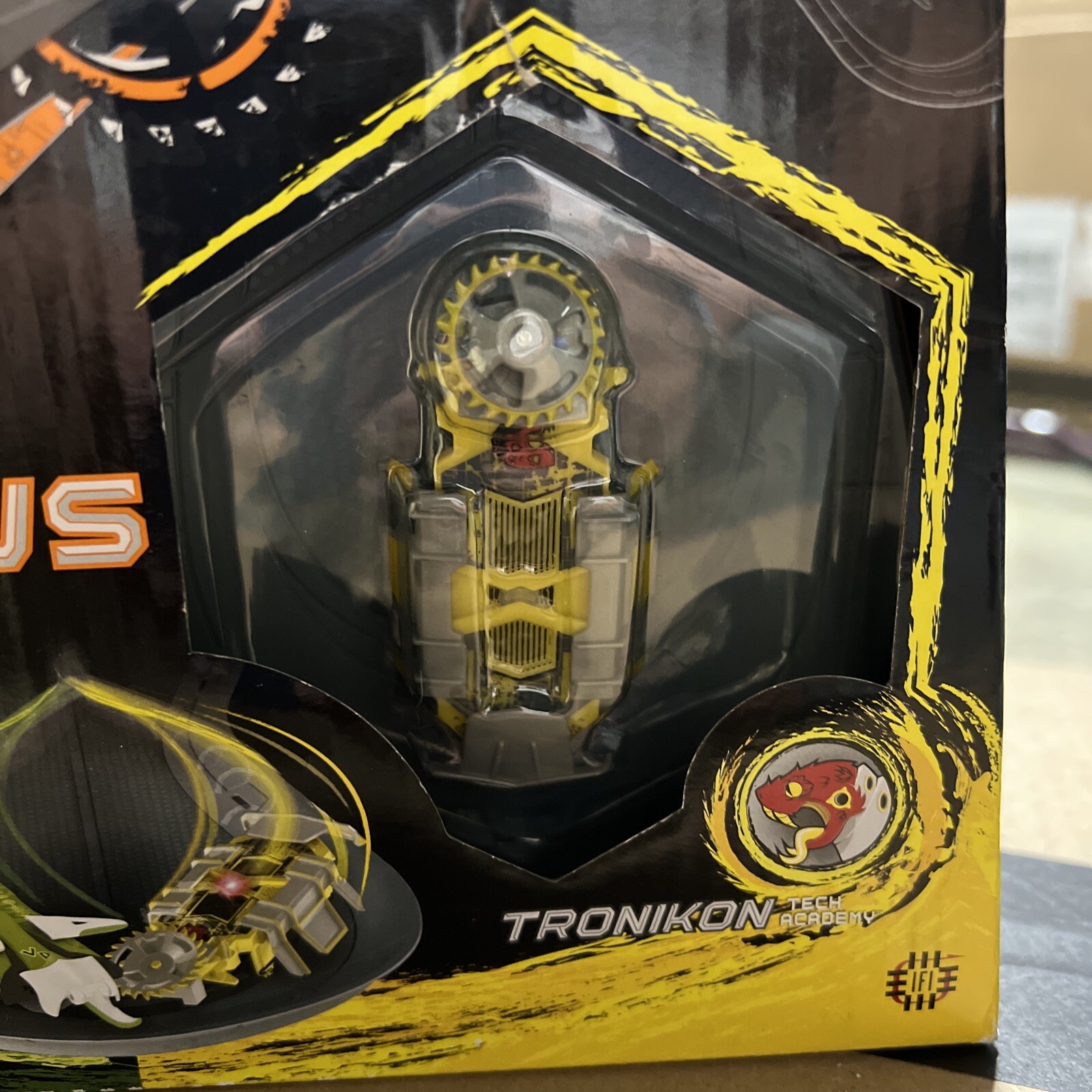 Rare Hard to Find NIB NOS Hexbug Warrirors Battling Robots Viridia vs Tronikon
