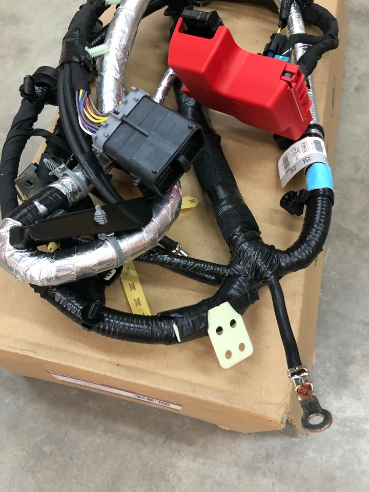 MOTORCRAFT WC-96502 CHICOTE DE FIOS DE PARTIDA DE BATERIA POSITIVO PARA 2016 LINCOLN MKT* - Imagem 2 de 4