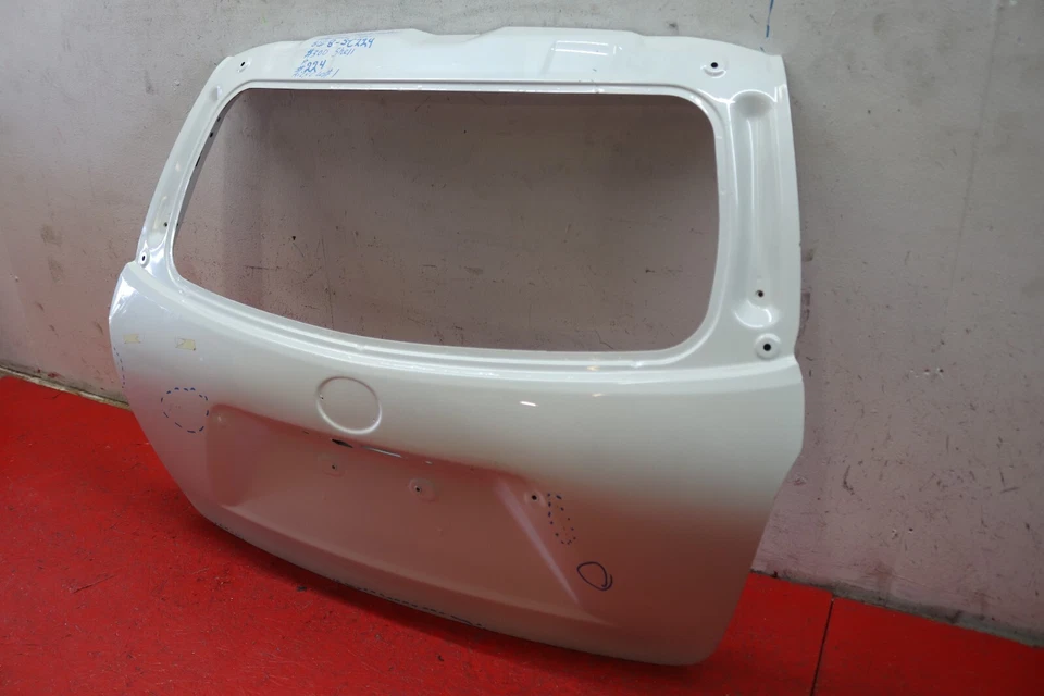 2008 2009 2010 2011 2012 2013 TOYOTA HIGHLANDER REAR LIFTGATE SHELL OEM Foto 3 de 4