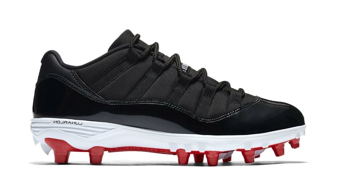 Bred clearance 11 cleats