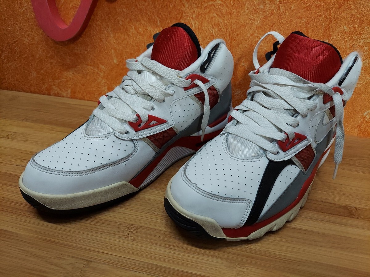 Size 9 - Nike Air Trainer SC High White/red- 302346 107 Old Size 9 - Nike Air Trainer SC High White/red- 302346 107 Old