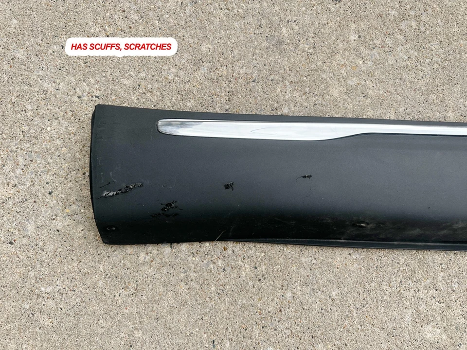 P40399 2019-2023 Lincoln Nautilus Front Door Lower Moulding SEE PICTURES OEM Foto 2 de 4