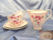 Triptis 2 Porzellan Teetassen Kaffeetassen mit Milchkännchen