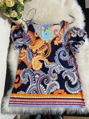 CeCe Paisley Pattern Cold Shoulder Short Sleeve Top Size M  - NWT