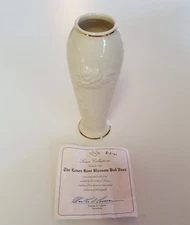 LENOX 24 KARAT GOLD TRIM ROSE BLOSSOM BUD VASE