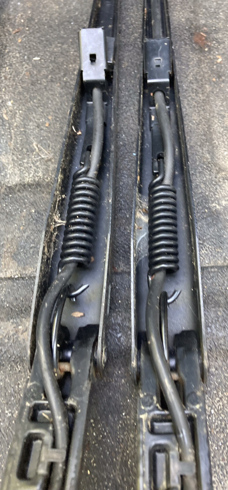 06 Chevrolet Silverado wiper arms set pair eBay