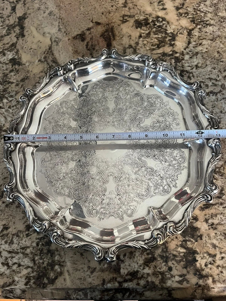 Bandeja de servir vintage Wallace plateada con patas redondas 1114 grabada en la parte posterior Foto 4 de 4