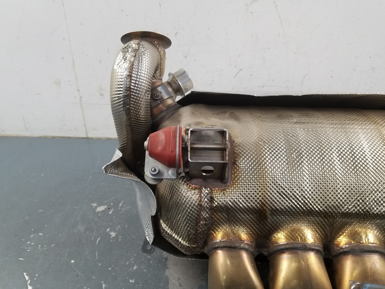 Lamborghini Aventador LP700 Exhaust Muffler Assembly #7022