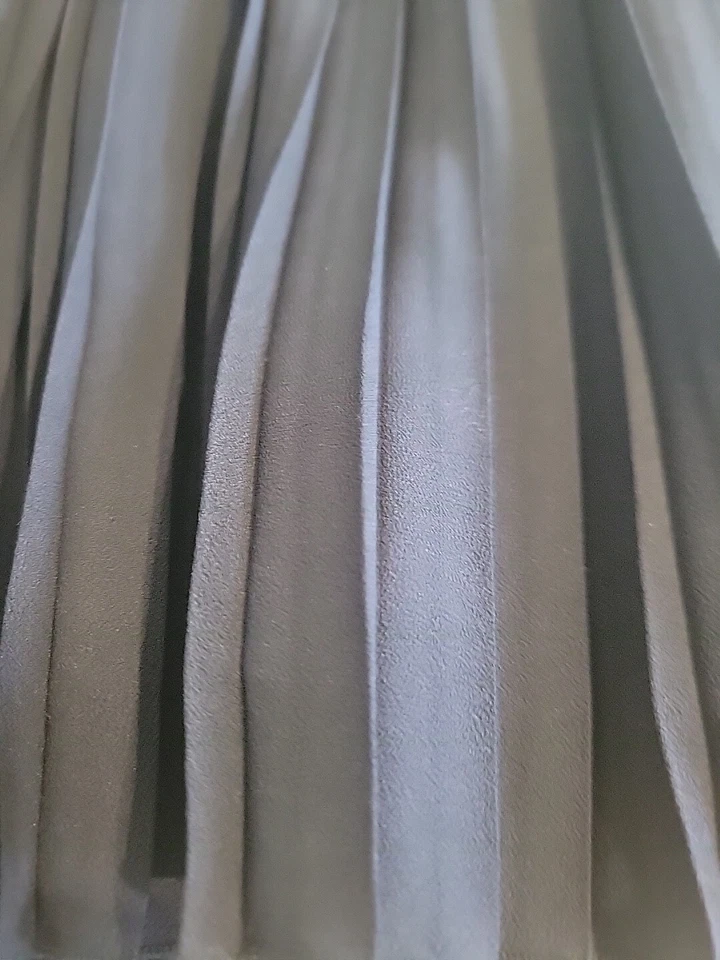 Falda midi plisada azul marino J.Crew talla 6 - forrada Foto 4 de 4