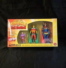 DC Comics Direct Mr. Miracle & Big Barda Deluxe Action Figure Set