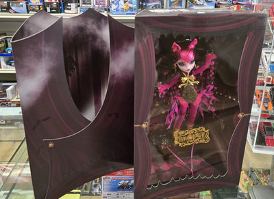 Monster High Freak Du Chic Draculaura Doll Comic Con 2023 ''MIB''