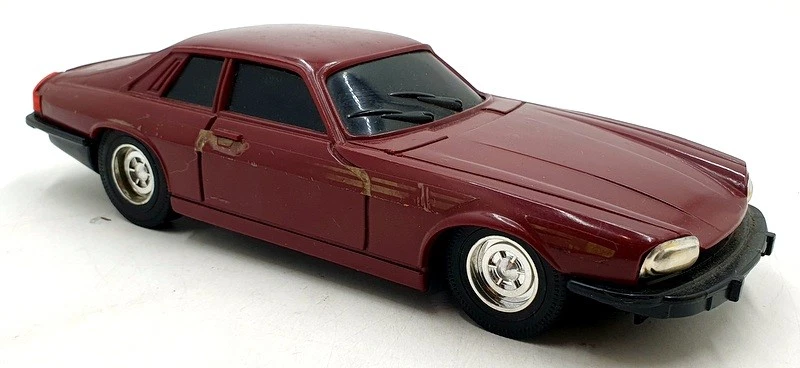 Corgi 1/18 Scale Plastic RC 27.125 MHZ 161124N - Jaguar XJS - Dark Red - Image 2 of 4