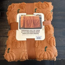 Costco Halloween Pumpkin Orange Embroidered Faux Fur Blanket 60x70 NWT Fall