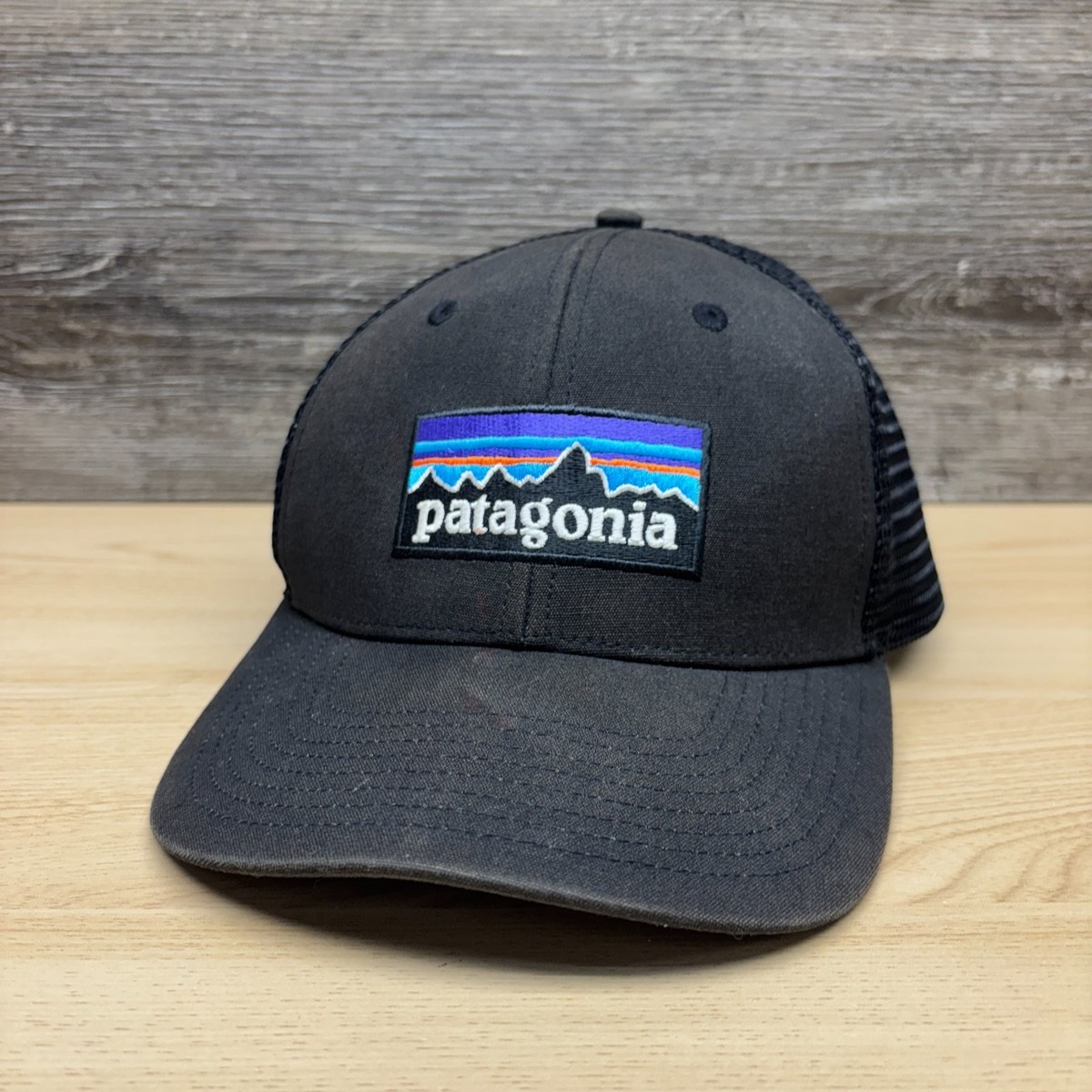 Patagonia Hat Cap Snap Back Black Trucker P-6 Logo Patch Organic