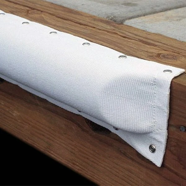 Taylor Made Perimeter 9' L x 8" W x 3-1/4" D White Polyester Dock & Post Bumper Foto 3 de 4