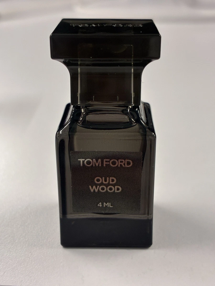 Preços baixos em Tom Ford Oud Wood Eau de Parfum fragrâncias