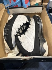 Size 10 - Jordan 9 Retro space jam 2016
