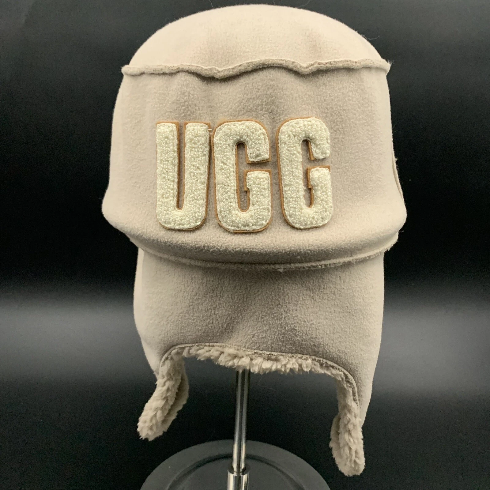 UGG BONDED FLEECE TRAPPER HAT SIZE L/XL ~ PUTTY WARM UGG LOGO