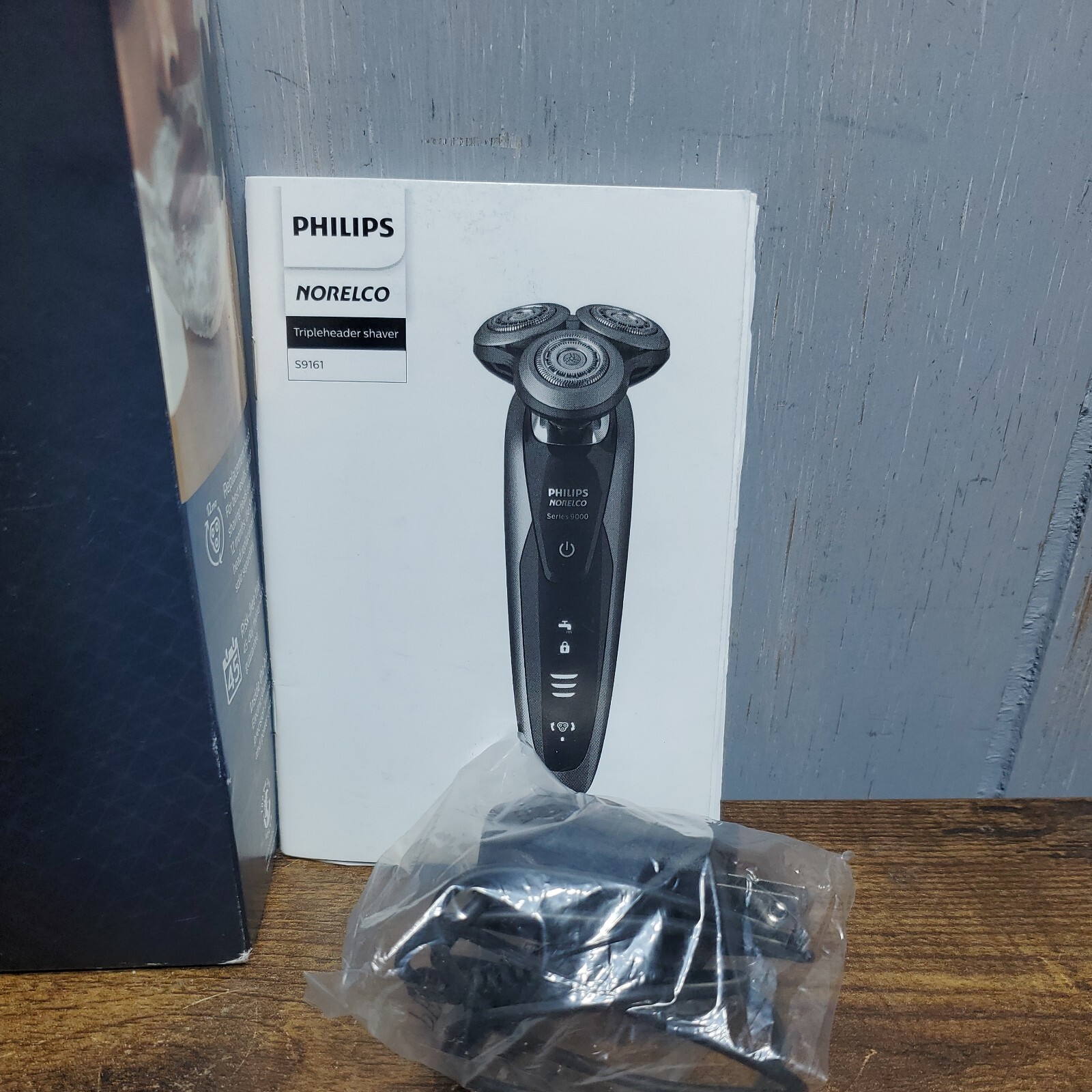 Philips Norelco Series 9100 Electric Shaver with Precision Trimmer - S916183