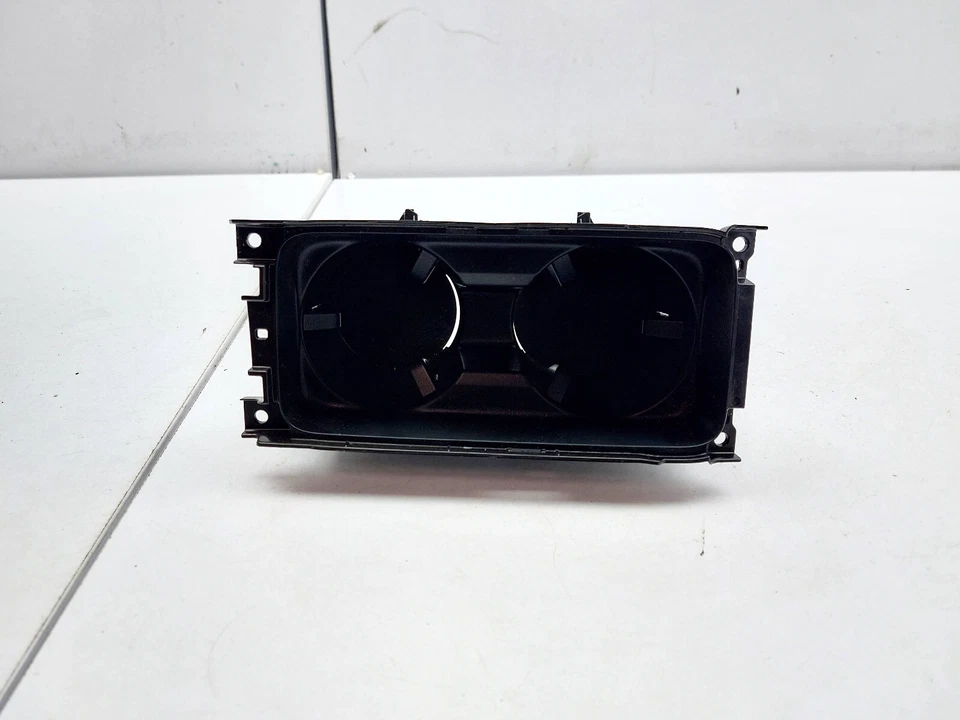 MITSUBISHI ECLIPSE CROSS 2019 PORTAVASOS CONSOLA CENTRAL Foto 2 de 4