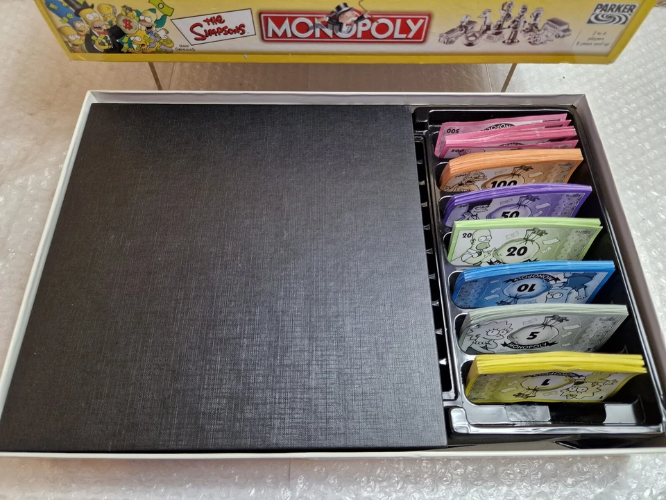 Parker/Hasbro Monopoly Board Game Simpsons Edition 2003 Great Condition Complete - Image 3 of 4