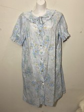 Vintage Leisure Life Snap Front Robe Medium Accordian Pleat