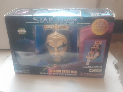 Playmates Star Trek Strike Force Klingon Great Hall 1997