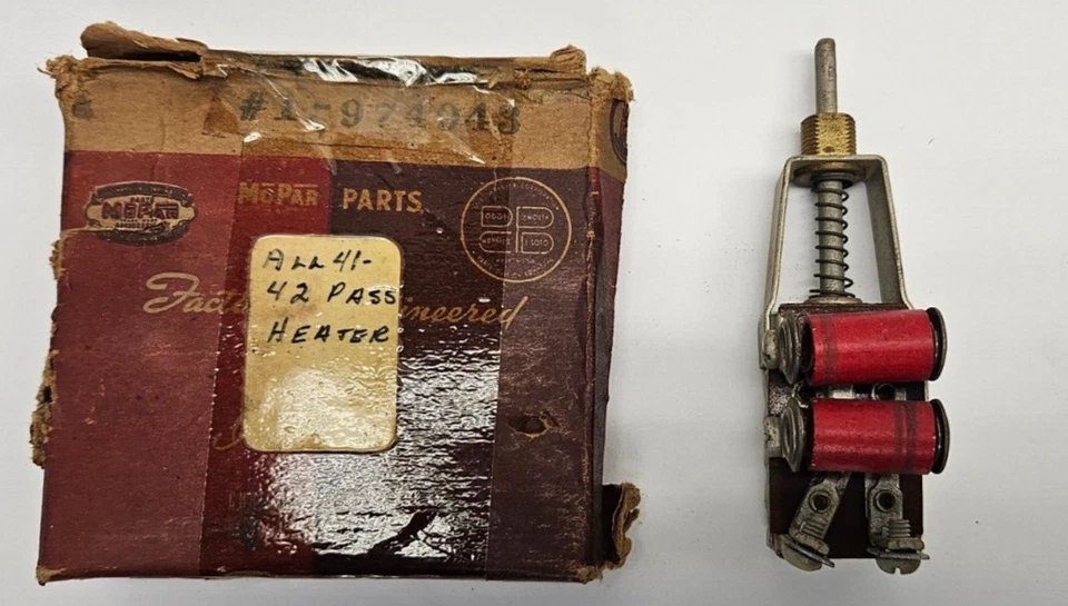 Interruptor de control del soplador de calefacción Plymouth Dodge DeSoto Chrysler 1941-1942 NOS 974943 Foto 2 de 4