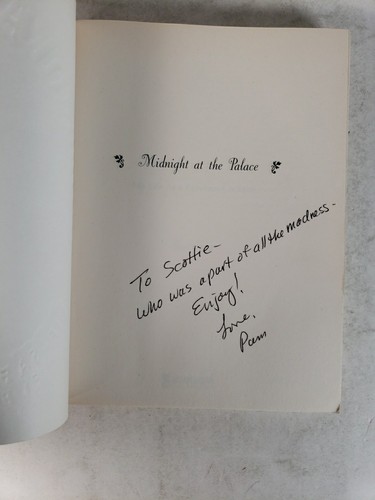 Midnight at the Palace by Pam Tent INSCRIBED (2004 - 1st Edition, 1st Print) - Imagen 6 de 13