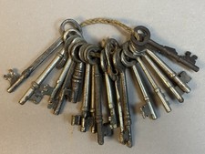 Antique Vtg Victorian Era 1880s-1910s Original Skeleton Keys Lot 18 On Ring EX