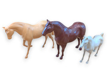 Set of 3 Vintage Hartland Plastics Quarter Horse Solid Red Brown Tan White 7''