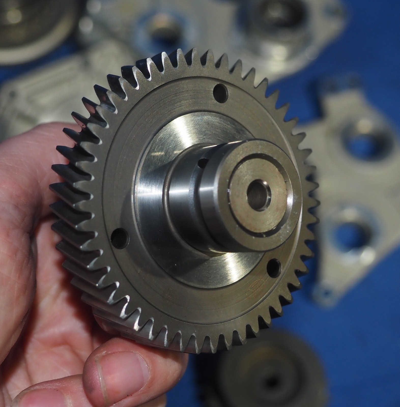 2013-2018 Bentley Continental GT GTC Spur 4.0L Engine Timing & Oil Pump Drive