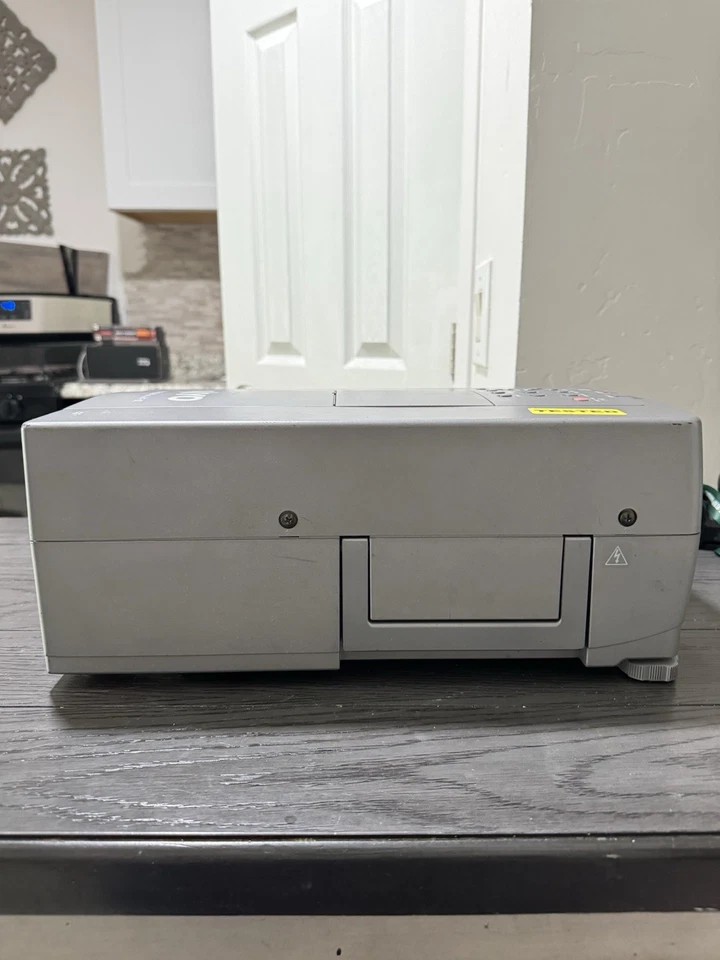 SANYO PLC-5600N Conference Projector 750 Lumens - Image 4 of 4