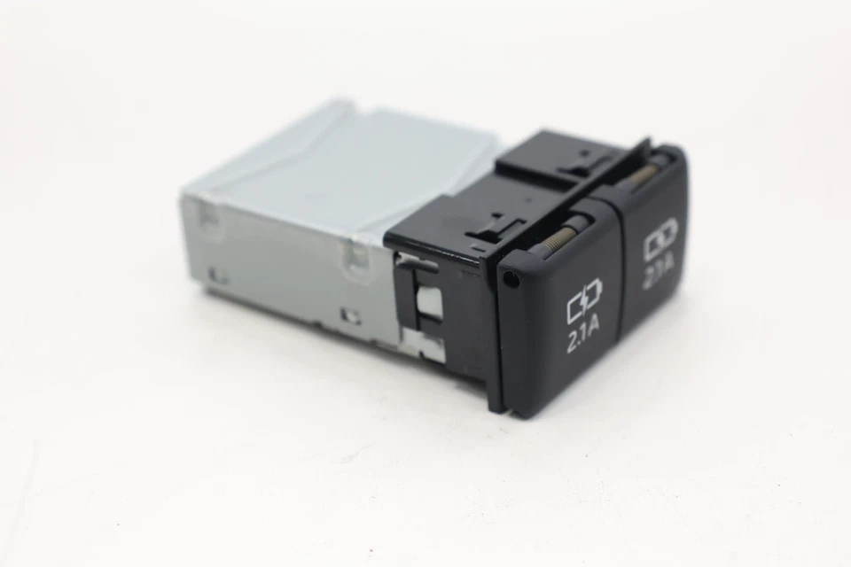 2020 - 2022 TOYOTA 4RUNNER CENTER CONSOLE DUAL USB PORT CHARGER OEM 8553233010 - Image 4 of 4