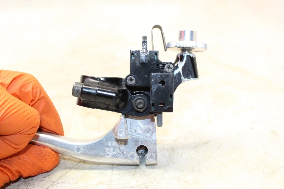 05-08 KAWASAKI ZZR600 ZX600J OEM EMBRAGUE PERCHA MONTAJE CON PALANCA Foto 4 de 4