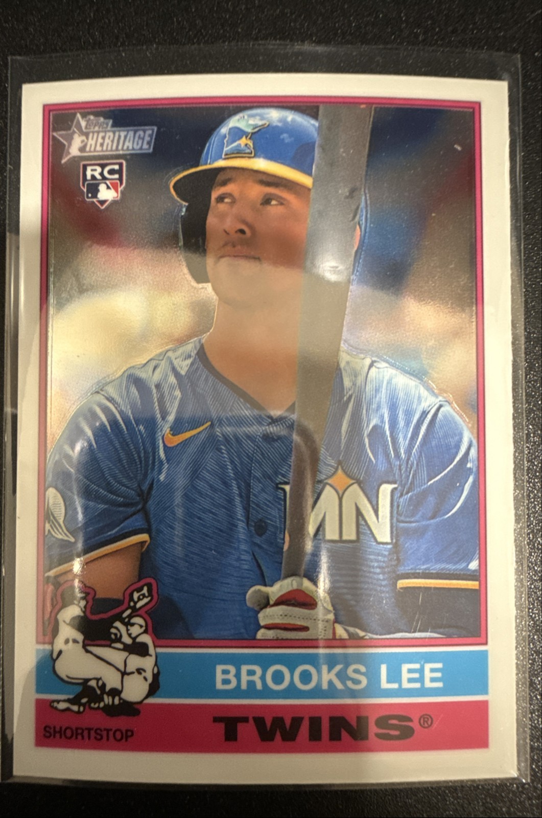2025 Topps Heritage - Brooks Lee #63 Chrome (RC)