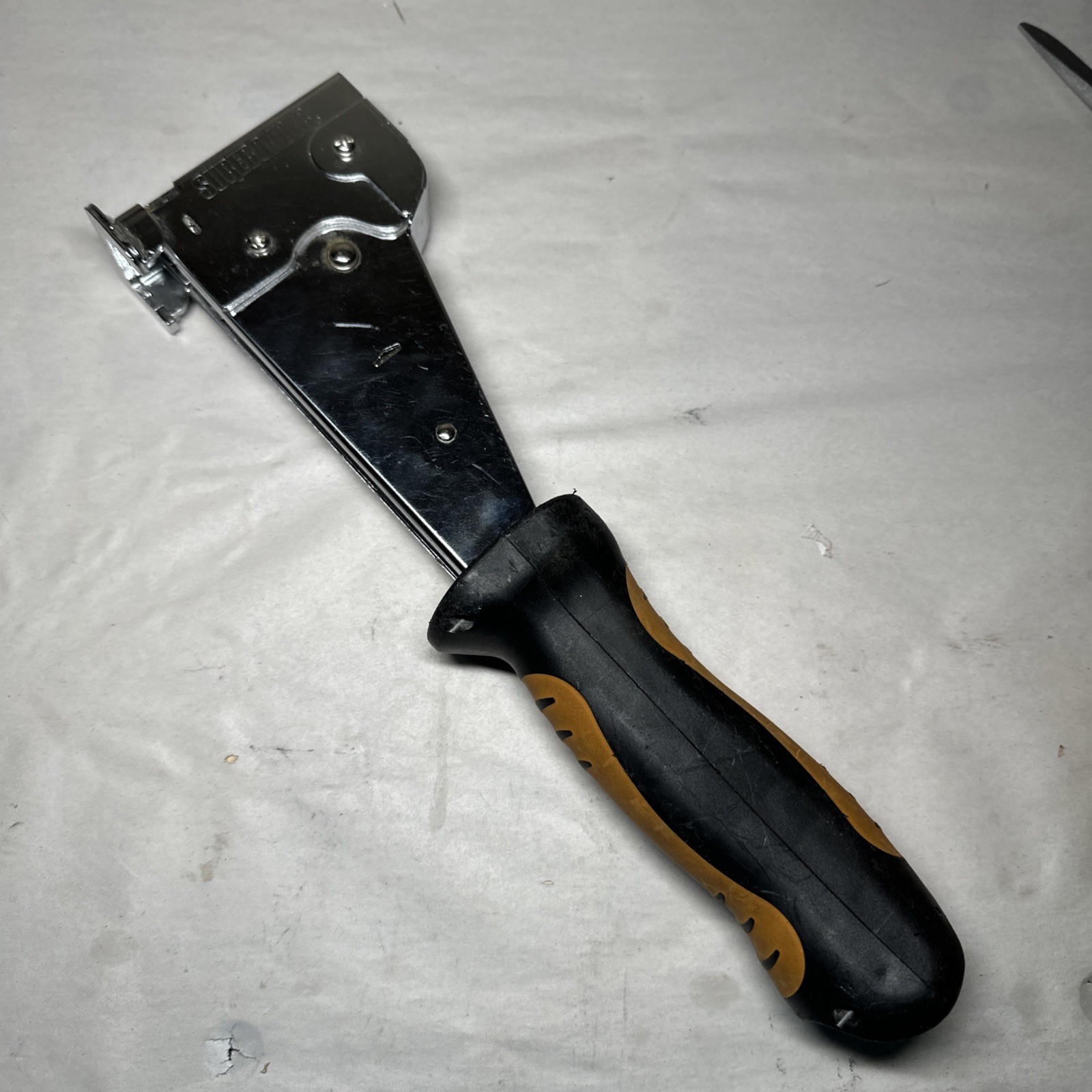 USED SUREBONDER HEAVY DUTY HAMMER TACKER STAPLER ROOFING STA