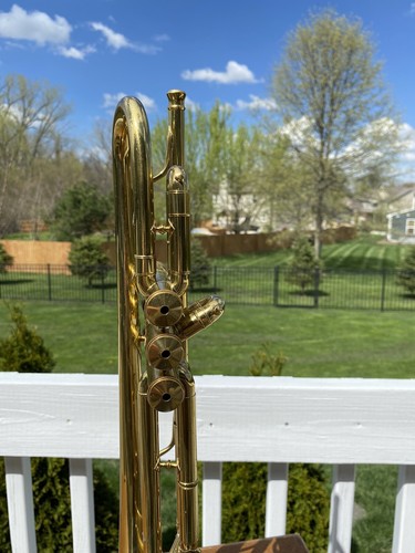 Vintage 1949 The Buescher Aristocrat Model 205 Pro Trumpet W/ Original Case !! - Picture 9 of 20