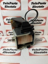 SIEMENS UNDER VOLTAGE RELEASE 48 VDC  USED  (STOCK S-405)