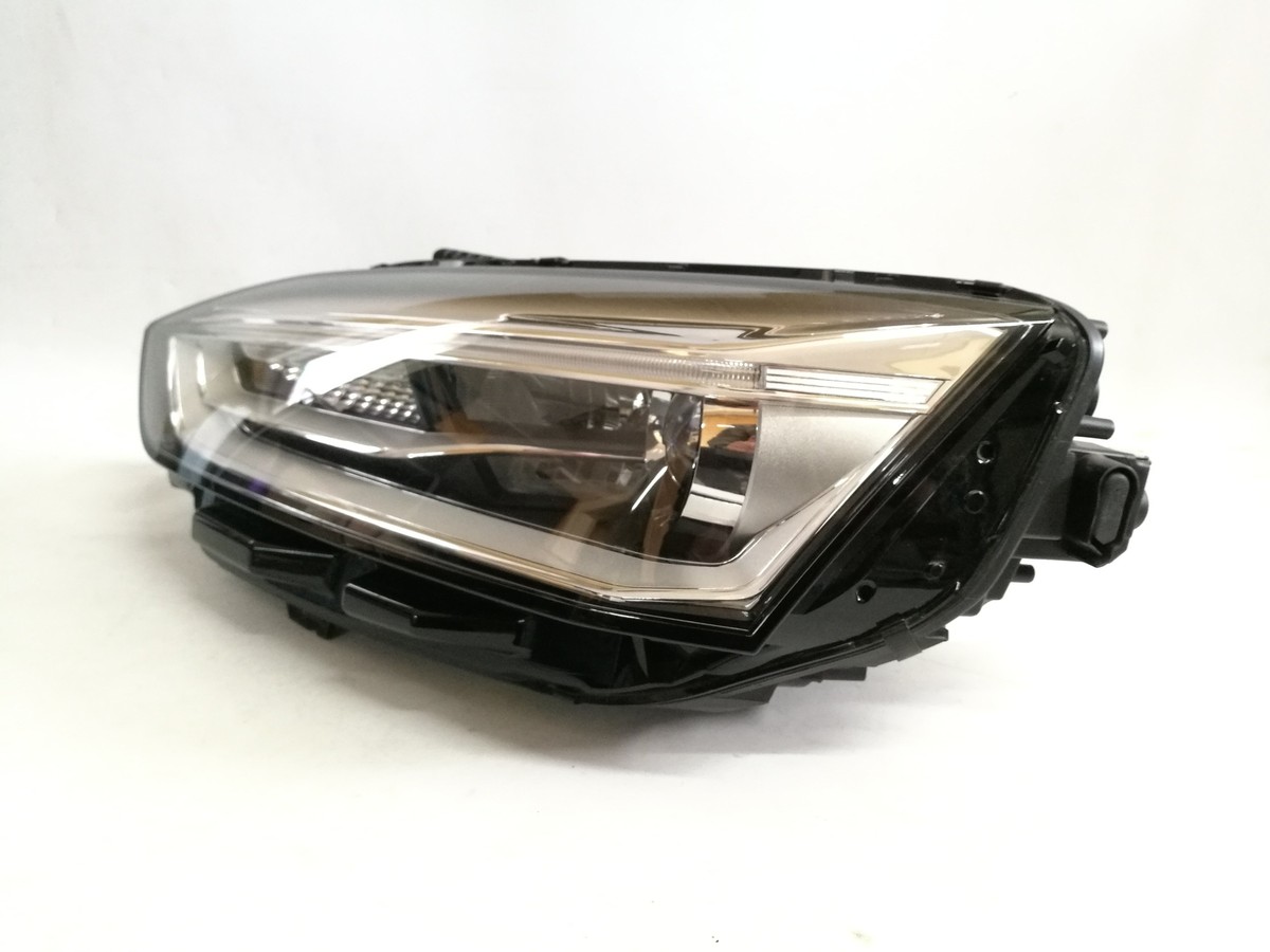 AUDI A5 F53 8W6.941.005.C 030110027103 Front Left Headlight 2.00 