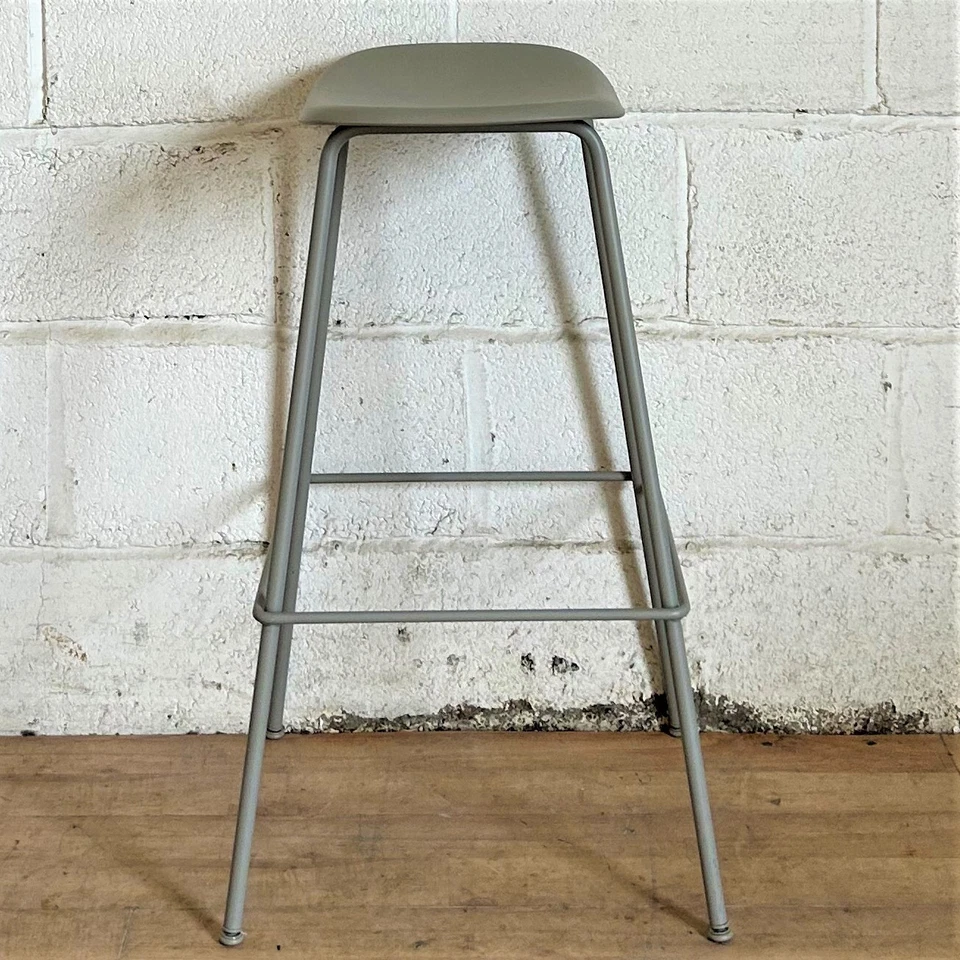 MUUTO Fibre Bar Stool Grey Denmark dining side bistro Danish - Image 3 of 3
