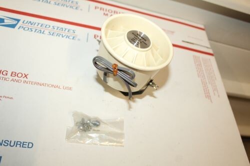 New Old Stock Robyn BH-35 wetterfester Lautsprecher 3 Watt Eingang - 8 Ohm Impedanz - Bild 5 von 6