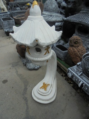Chinese/Japanese Lantern concrete garden ornament - Picture 22 of 28