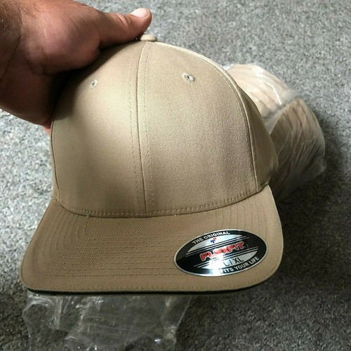 12 beige flexfit yupoong hats at 