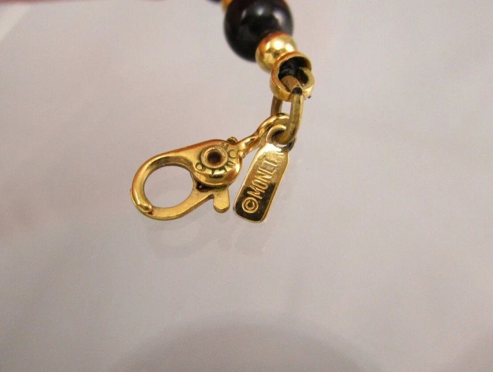 COLLANA FIRMATA MONET PERLE LUCITE NERA ANNI '80 BIGIOTTERIA AMERICANA VINTAGE - Immagine 4 di 4