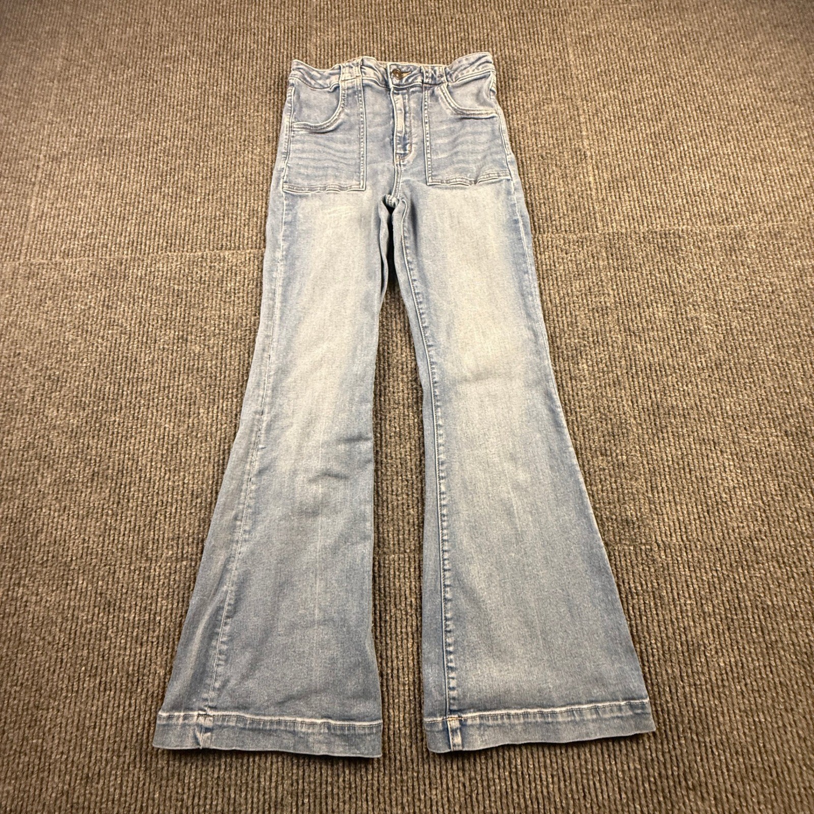 American Eagle Ne(x)t Level Stretch Flare Jeans Size 8 Light Wash Patch Pocket