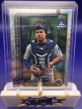 2025 Topps Pro Debut - Juan Flores Sparkle Foil /175