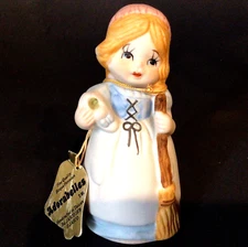 Cinderella Bell Porcelain Bisque Figurine Vintage 1979 Handcrafted Jasco